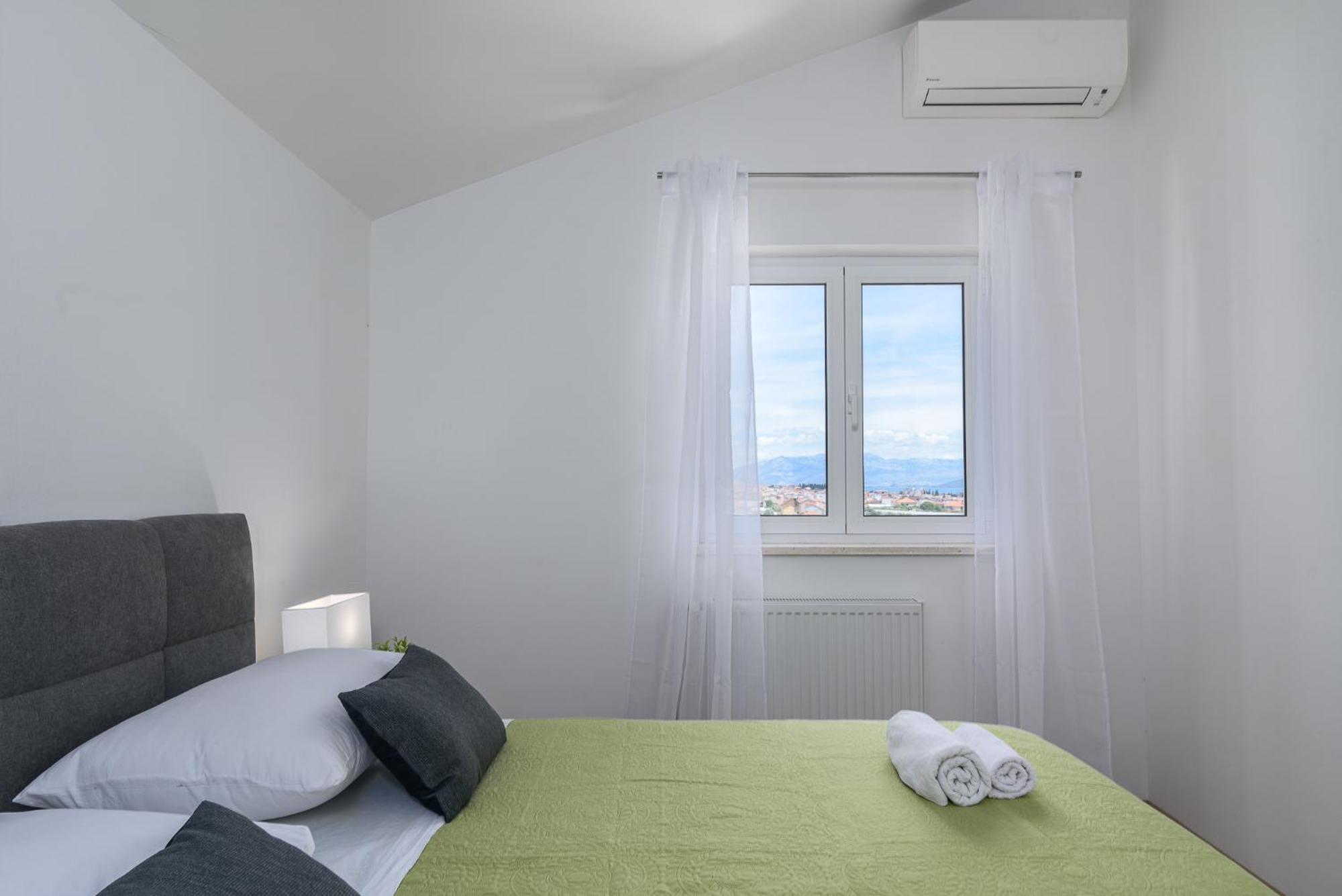 Apartments Eva Trogir Exterior foto