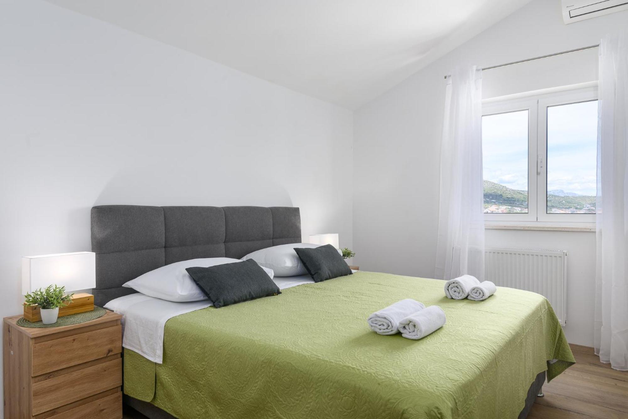 Apartments Eva Trogir Exterior foto